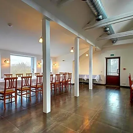 לינה וארוחת בוקר Aerohotel 3*