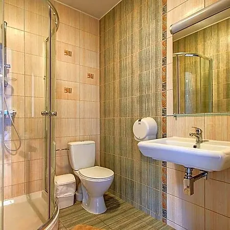 לינה וארוחת בוקר Aerohotel 3*